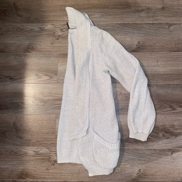 Monk & Lou cardigan with pockets, small, beige - Picture 3 of 5